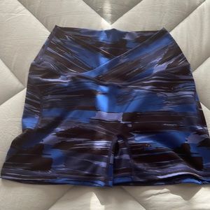 Alphalete camo surface short